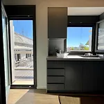 View - Presidential *